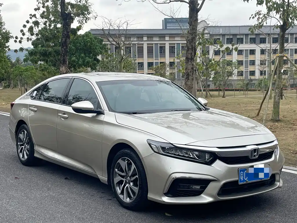 Honda Inspire 2019 — фото 3