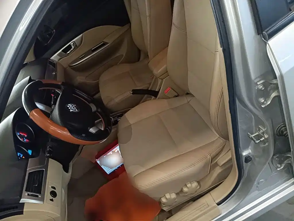 Buick Excelle 2015 — фото 15