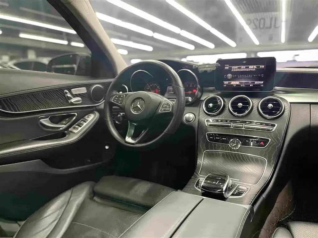 Mercedes-Benz C-Class 2018 — фото 13