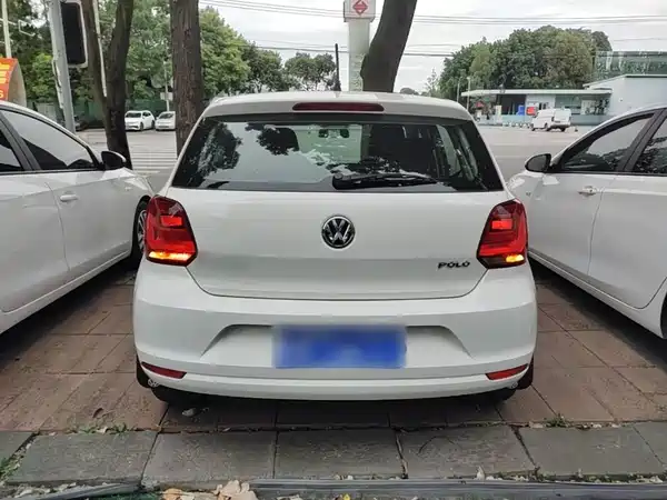 Volkswagen Polo 2016