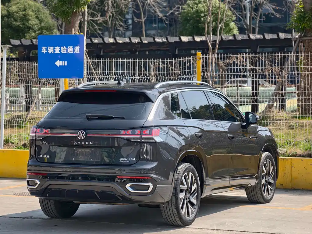 Volkswagen Tayron 2023 — фото 9