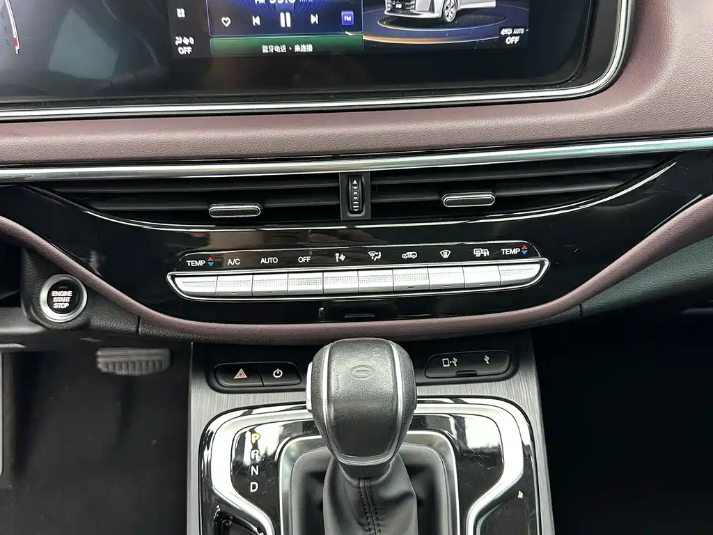 GAC Trumpchi M6 2022 — фото 15
