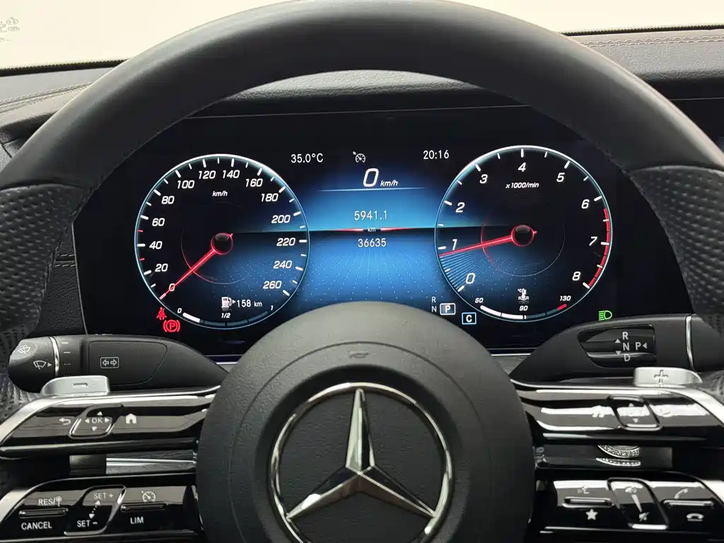 Mercedes-Benz E-Class 2022 — фото 12