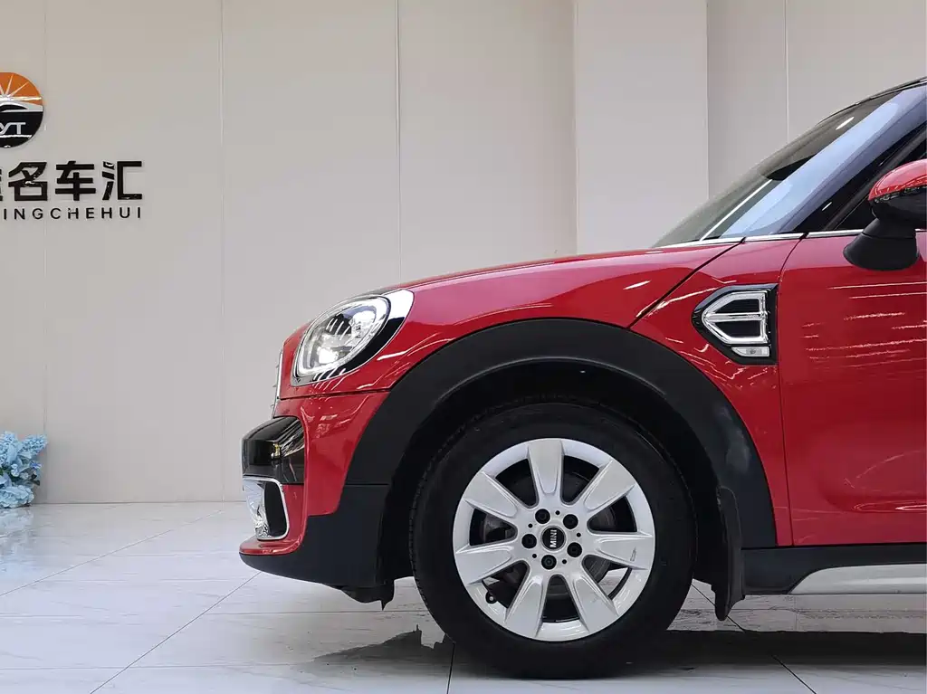 MINI Countryman 2019 — фото 19