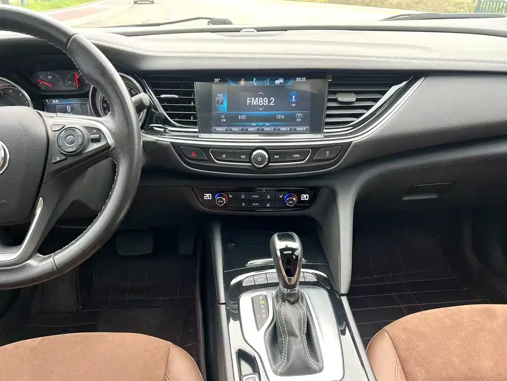 Buick Regal 2020 — фото 14