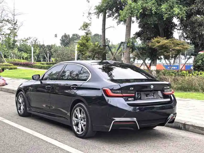 BMW i3 2025