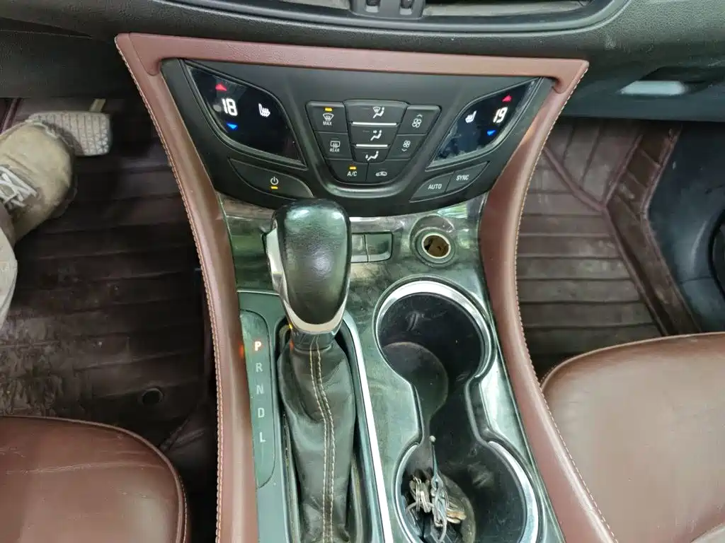 Buick Envision Plus 2015 — фото 15
