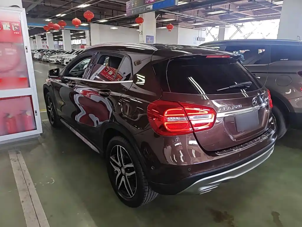 Mercedes-Benz GLA 2016
