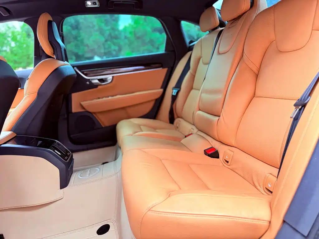 Volvo S90 2017 — фото 11
