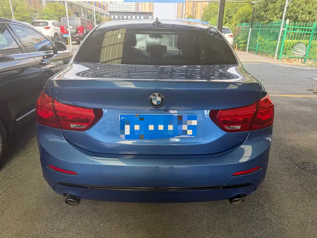 BMW 1 Series 2018 — фото 9