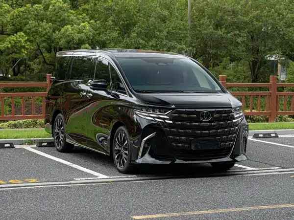 Toyota Alphard 2024