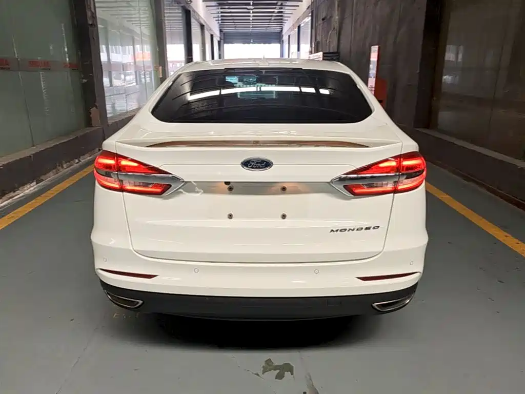 Ford Mondeo 2019 — фото 6