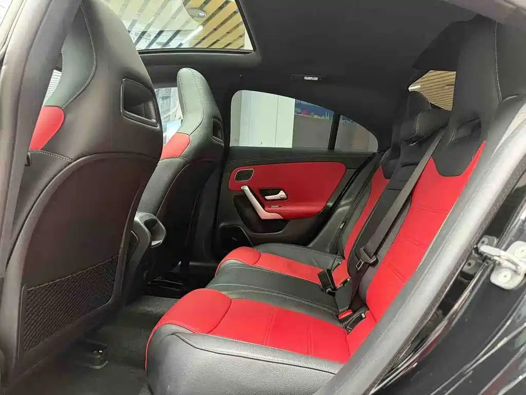 Mercedes-Benz CLA AMG 2023 — фото 6