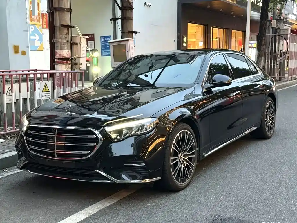 Mercedes-Benz E-Class 2025