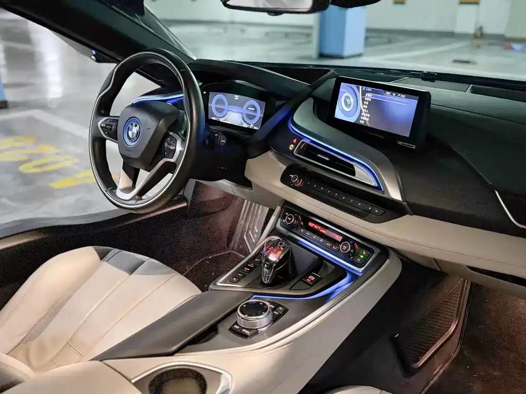 BMW i8 2018 — фото 14