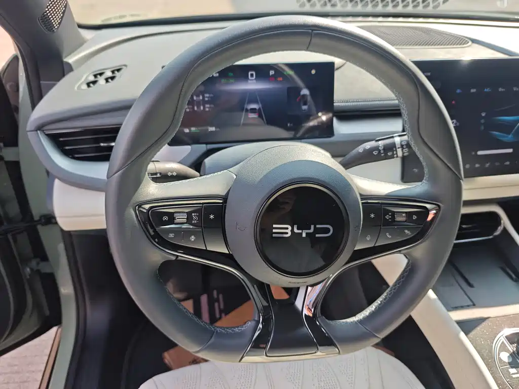 BYD Seal 06GT 2025 — фото 16