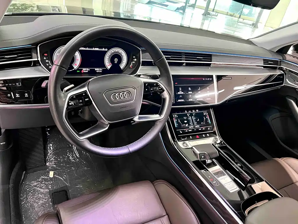 Audi A8 2023