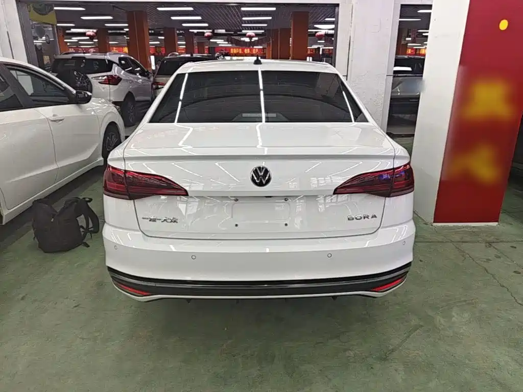 Volkswagen Bora 2023