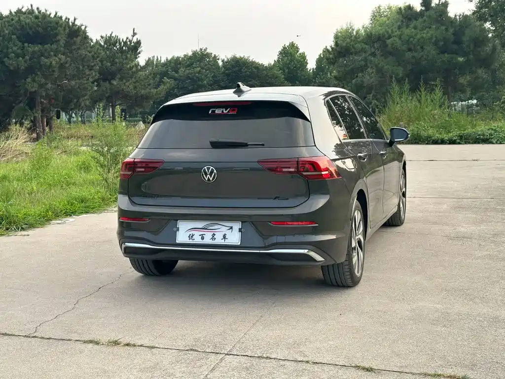 Volkswagen Golf 2026
