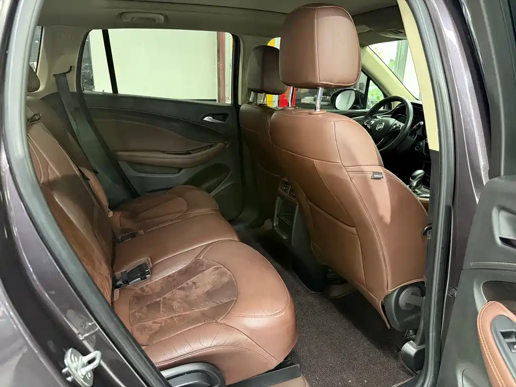 Buick Envision Plus 2016 — фото 8
