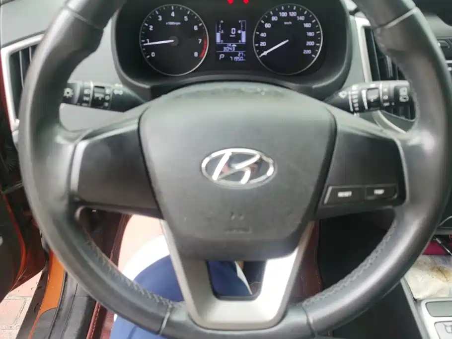Hyundai ix25 2015 — фото 15