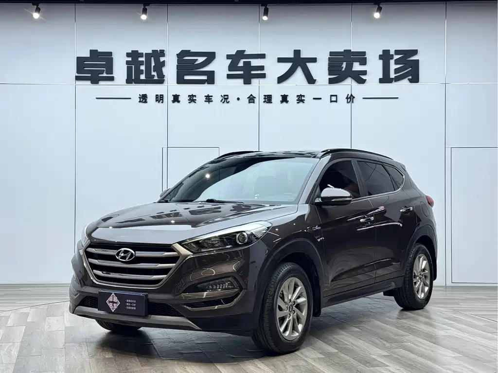Hyundai Tucson 2017 — фото 1