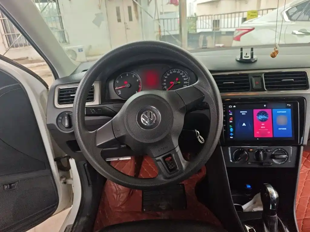 Volkswagen Santana 2016