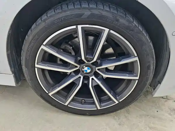 BMW 3 Series 2025