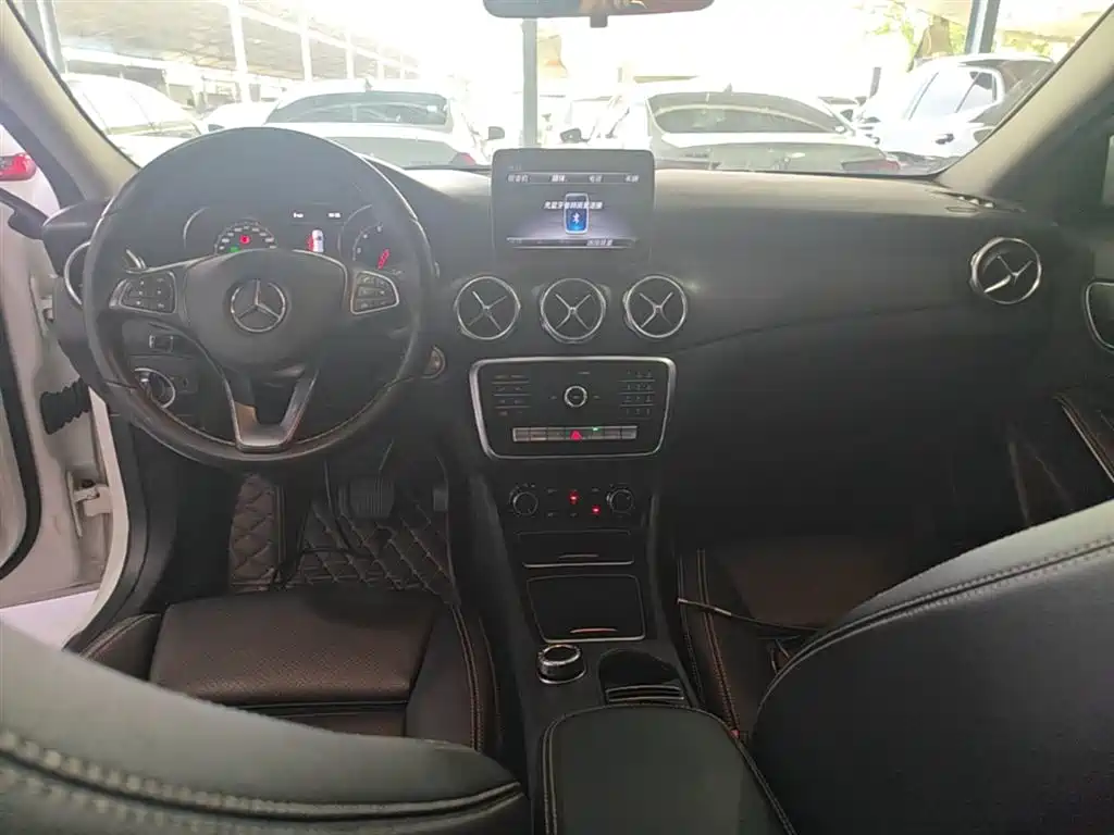 Mercedes-Benz GLA 2018 — фото 10