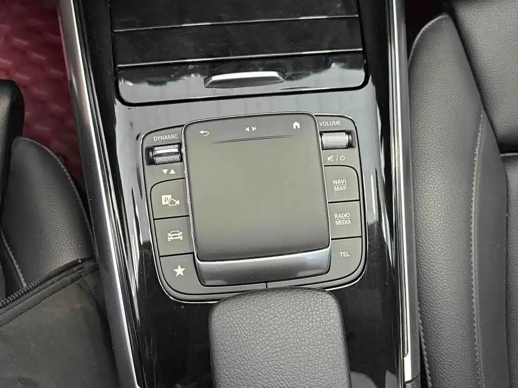 Mercedes-Benz GLA 2020 — фото 20