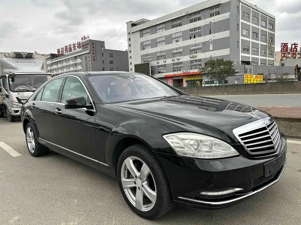 Mercedes-Benz S-Class 2010 — фото 2
