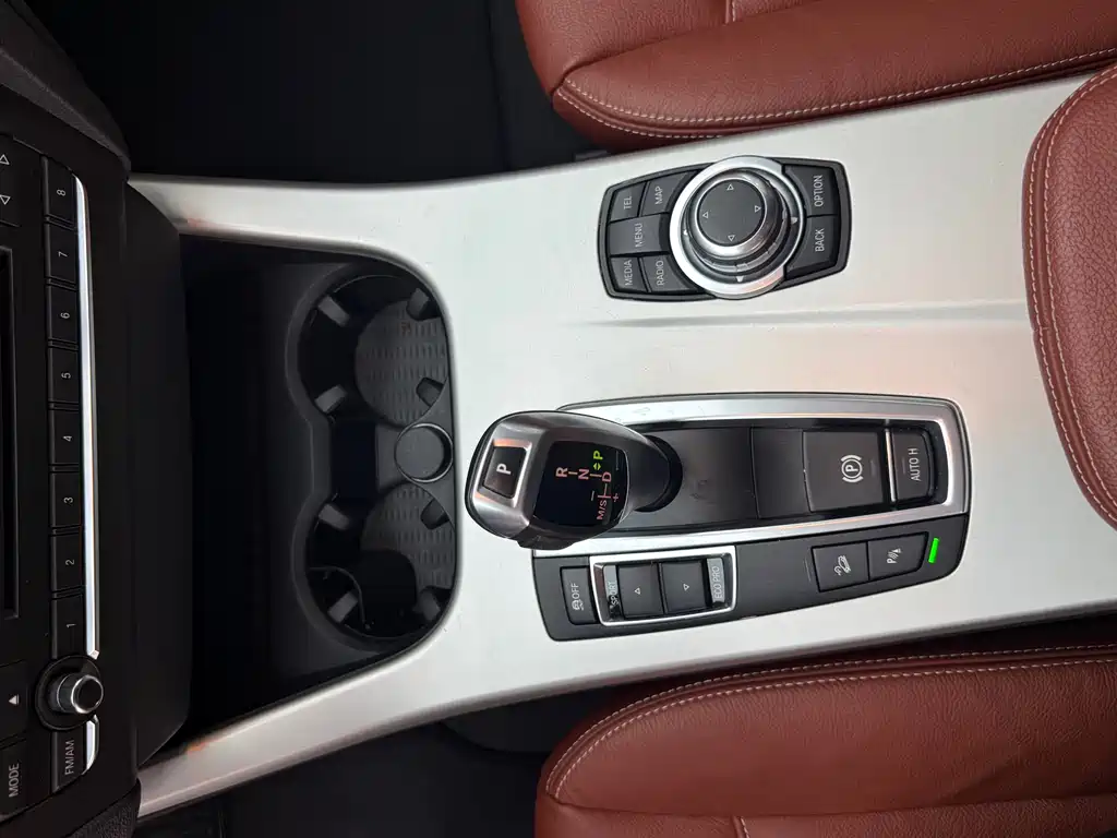 BMW X3 2013 — фото 11