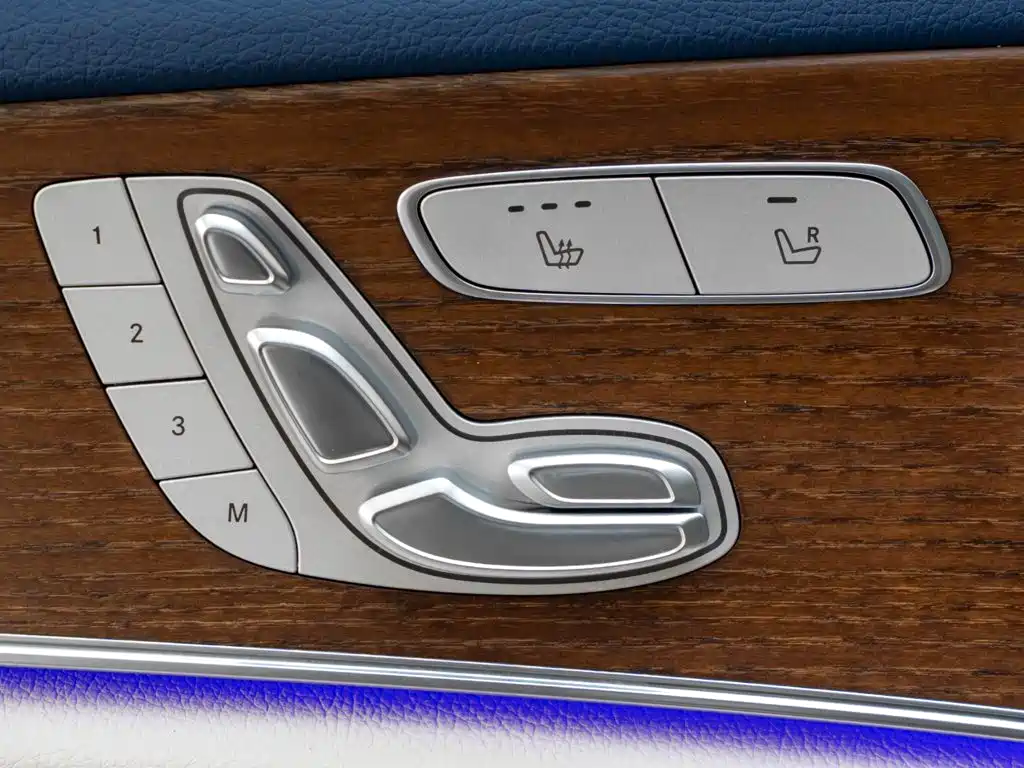 Mercedes-Benz E-Class 2022 — фото 24