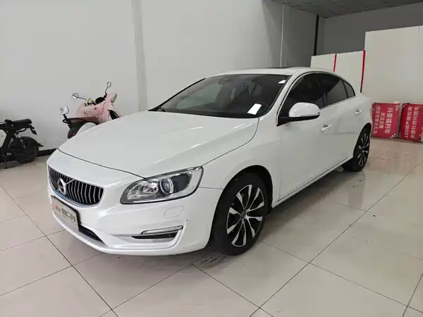 Volvo S60 2019