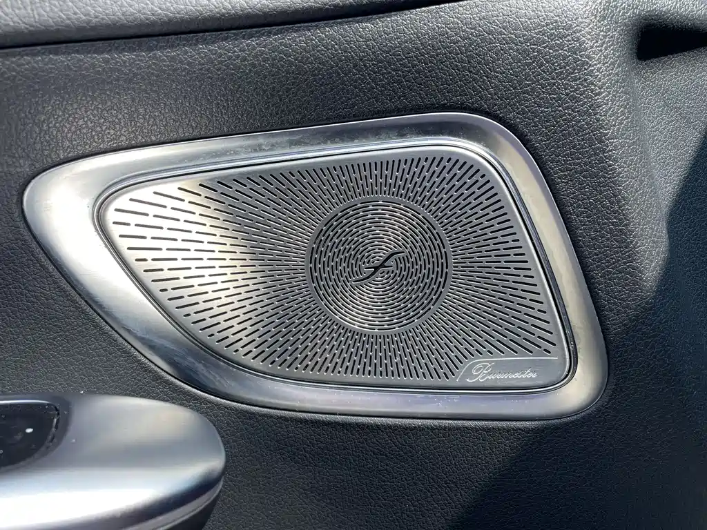 Mercedes-Benz C-Class 2022 — фото 18
