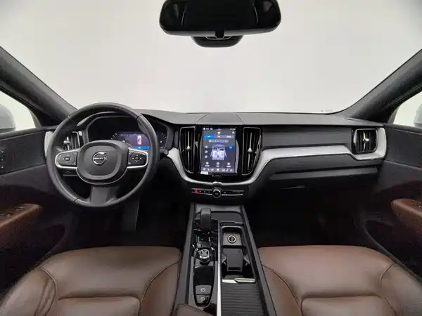 Volvo XC60 2023