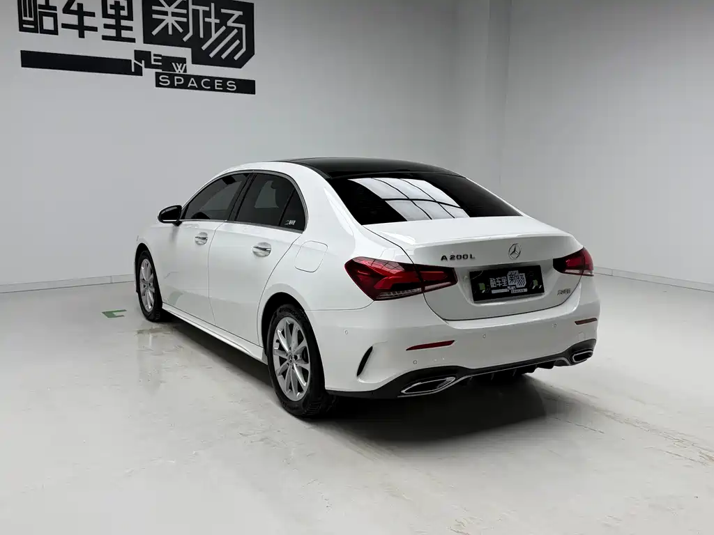 Mercedes-Benz A-Class 2022 — фото 6