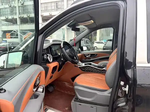 Mercedes-Benz Vito 2023