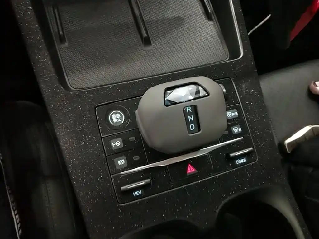 BYD Qin PLUS 2025 — фото 14