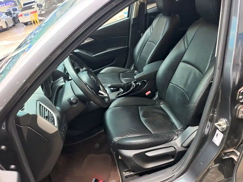 Mazda 3 Angkesela 2019 — фото 15