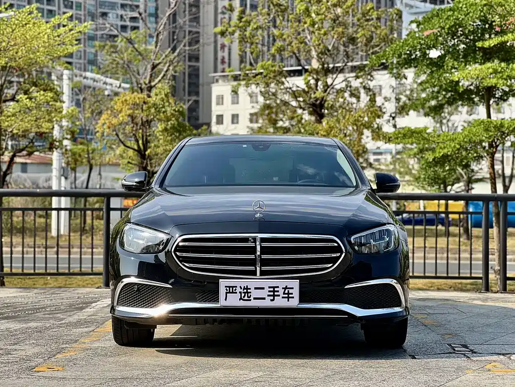 Mercedes-Benz E-Class 2023 — фото 2
