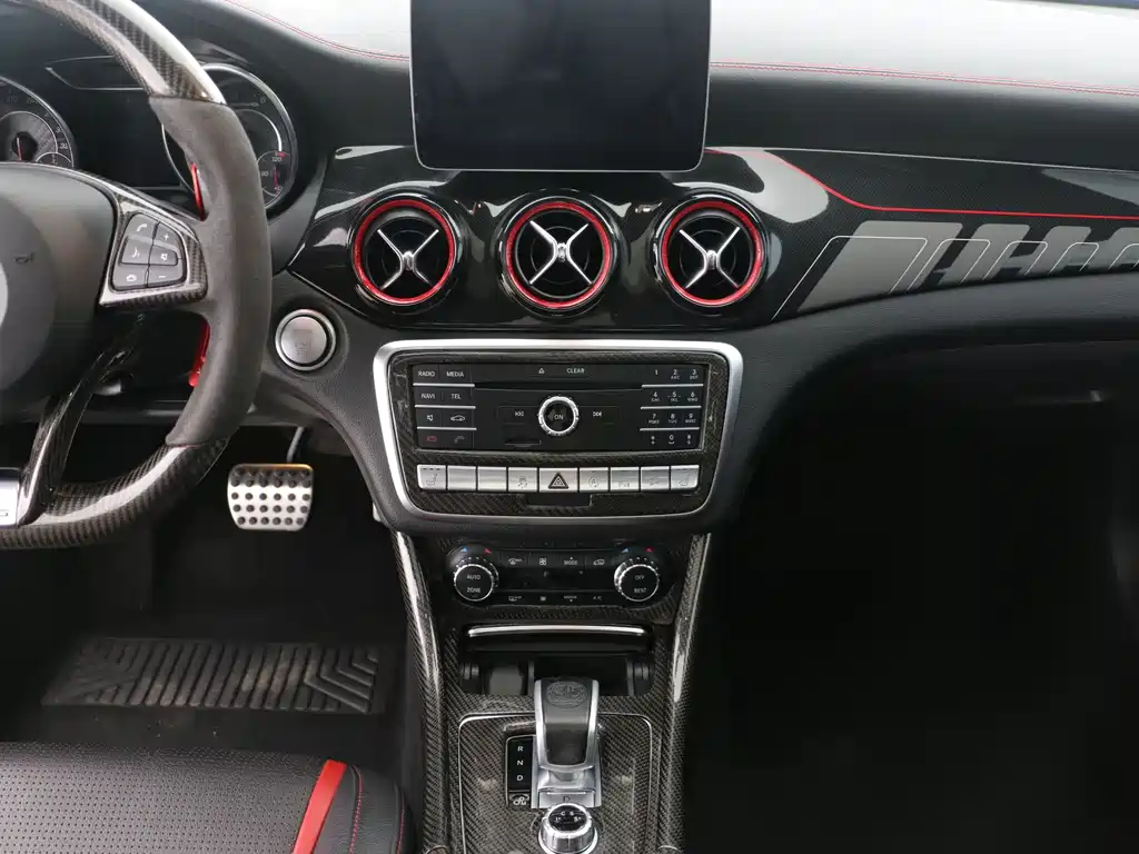 Mercedes-Benz CLA AMG 2019 — фото 8