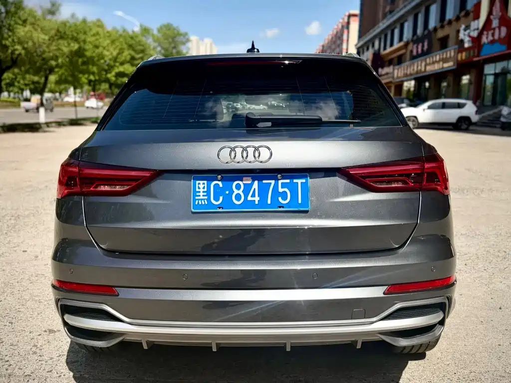 Audi Q3 2021 — фото 5