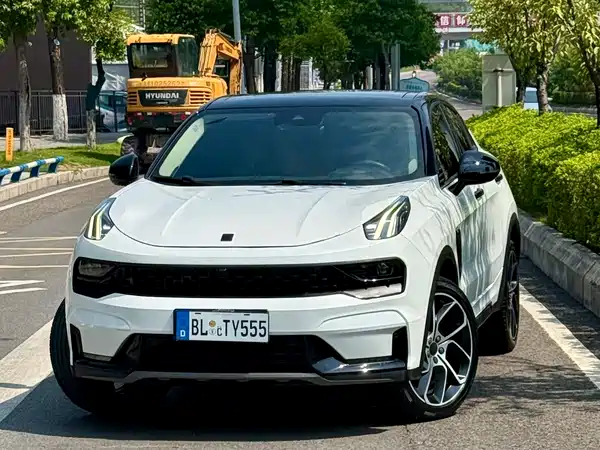 Lynk & Co 05 2021