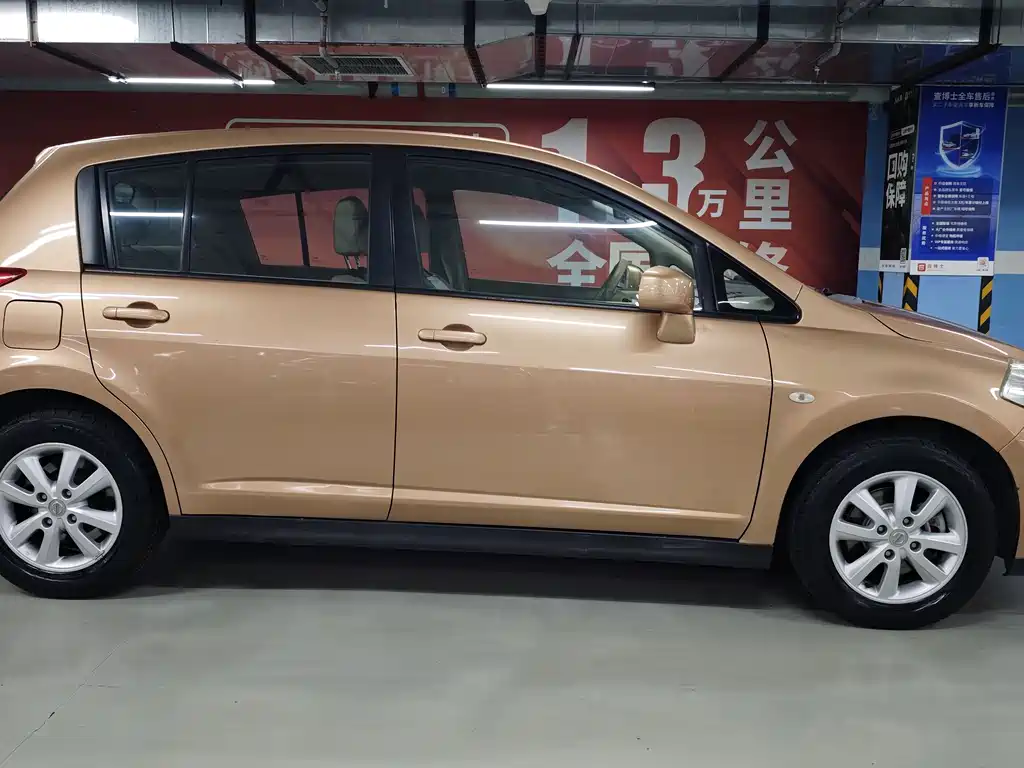 Nissan Tiida 2010
