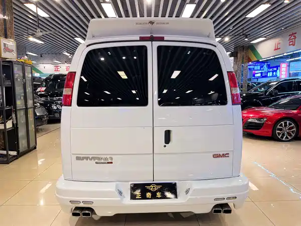 GMC SAVANA 2013