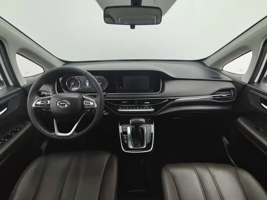 GAC Trumpchi M6 2019 — фото 5