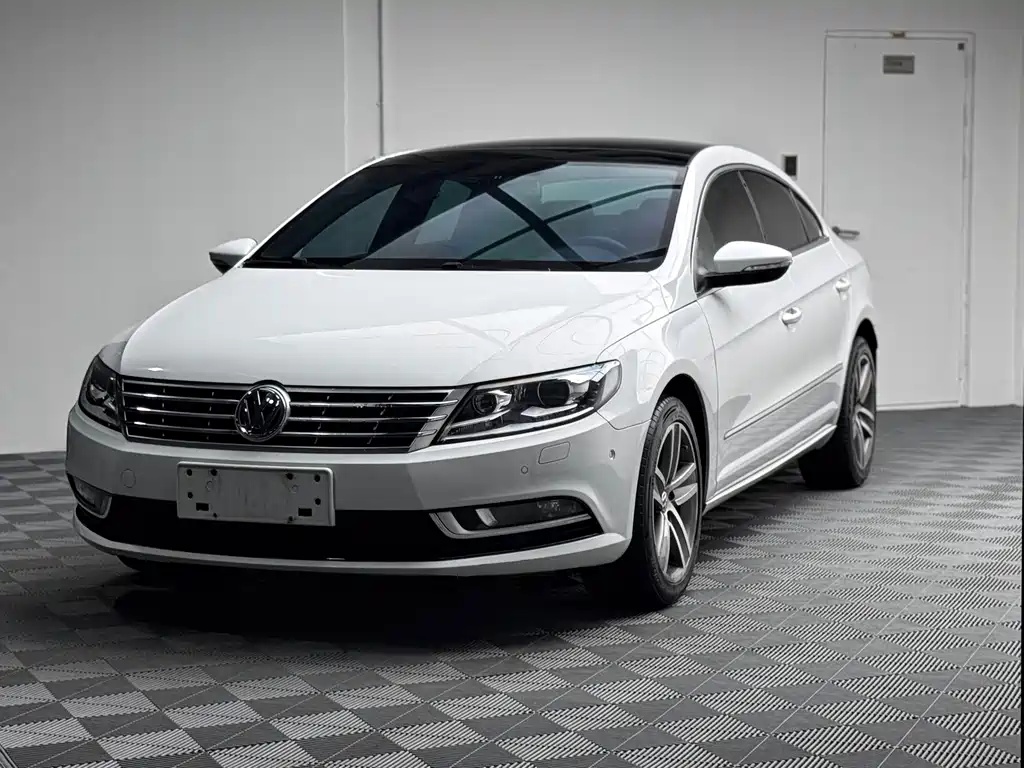 Volkswagen CC 2013 — фото 1