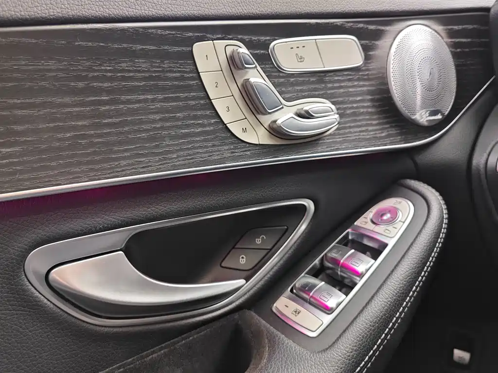 Mercedes-Benz C-Class 2021 — фото 15
