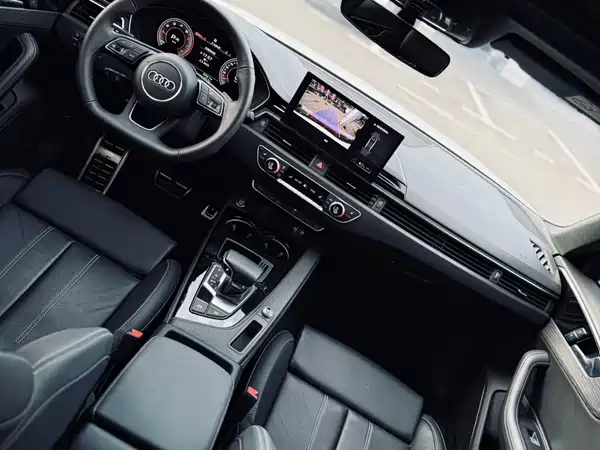 Audi A4L 2024